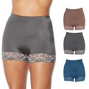 Rhonda Shear Smooth Pin Up Panty with Lace Trim